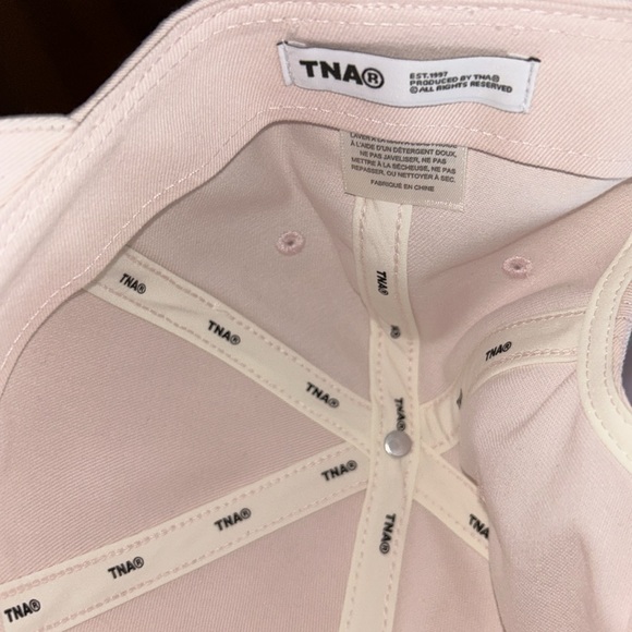 NWOT TNA Baby pink hat💕 - Picture 2 of 3